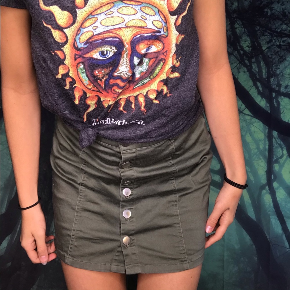 Green high waisted button up skirt